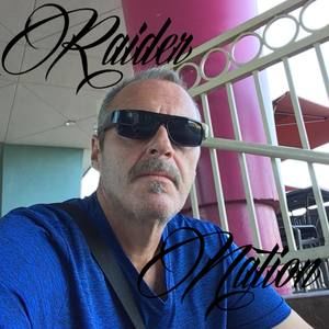 Meet your Posher, Howard